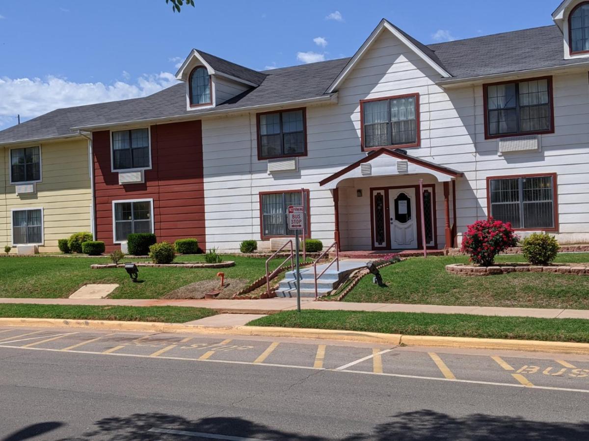 Medical Inn Oklahoma Stadt Exterior foto